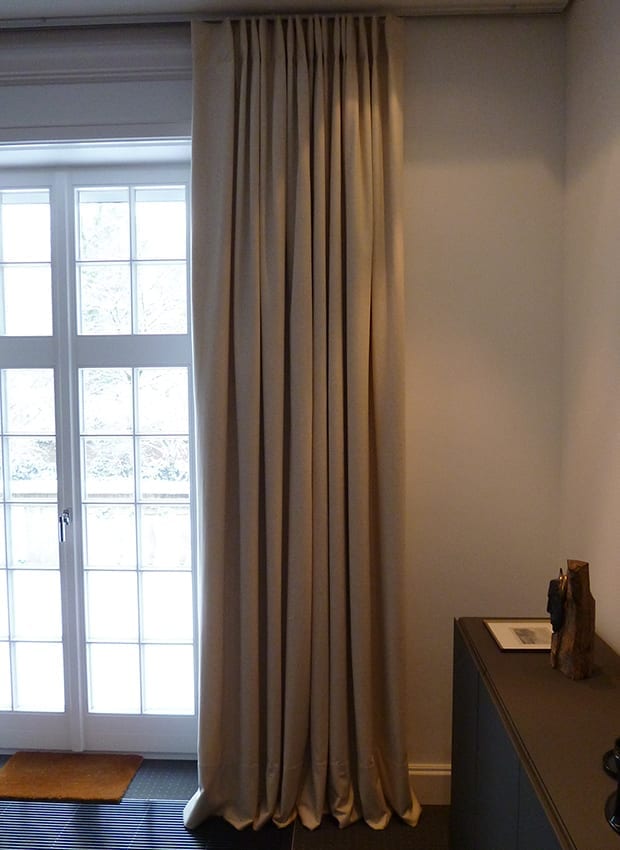 Schallaufnehmender Lodenstoff Vorhang